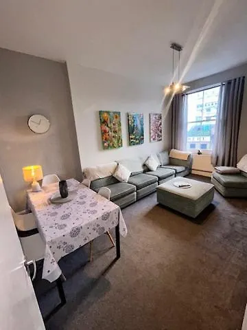 The Notting Hill Nest 3Br Apartment